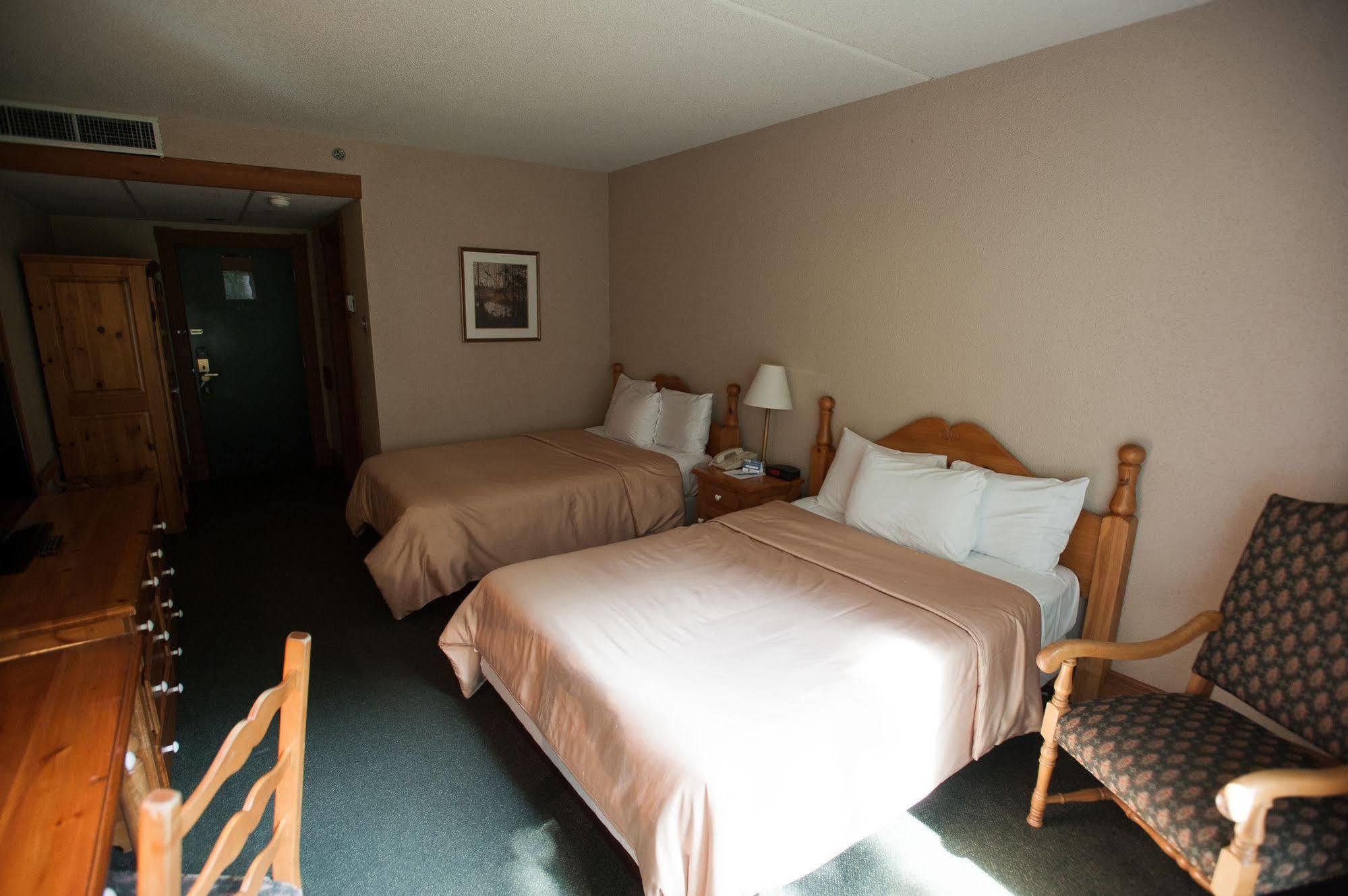 Hotel Le Chantecler Sainte-Adèle Eksteriør billede